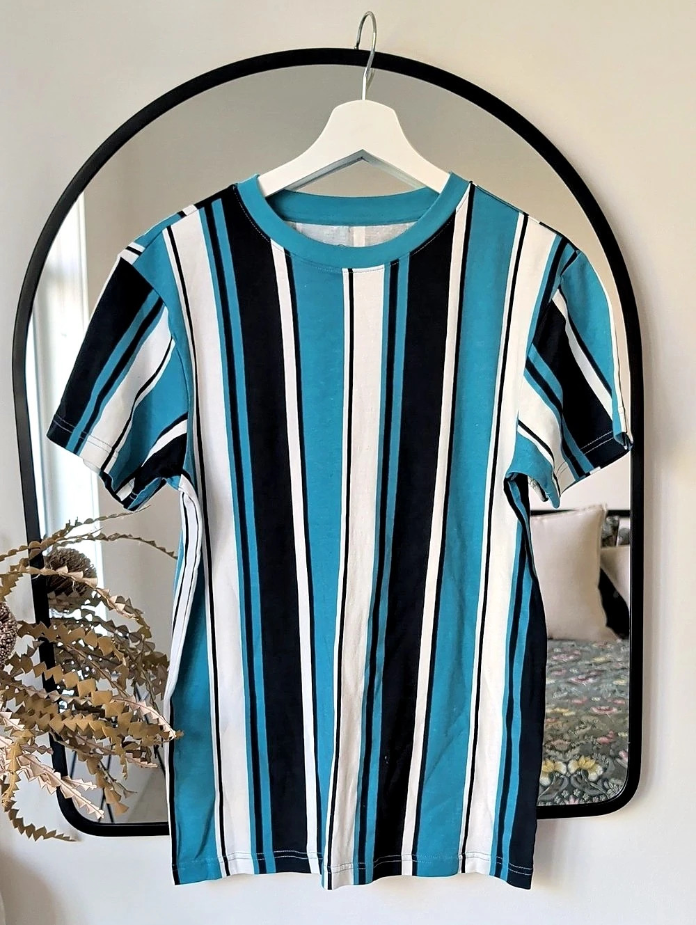 Original Use Striped Short Sleeve Tee in Blue & Black Size XS Like New